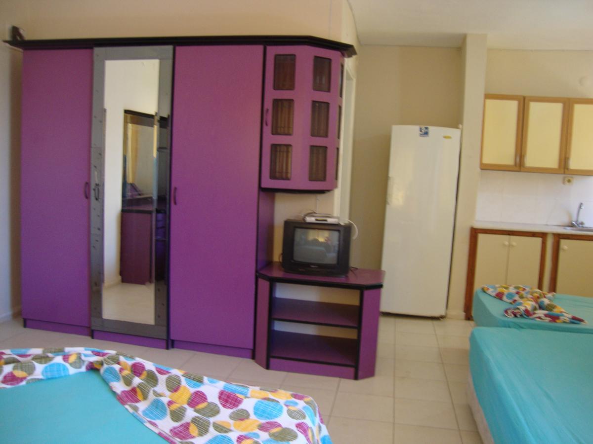 Degerli Motel Seferihisar Rum bild