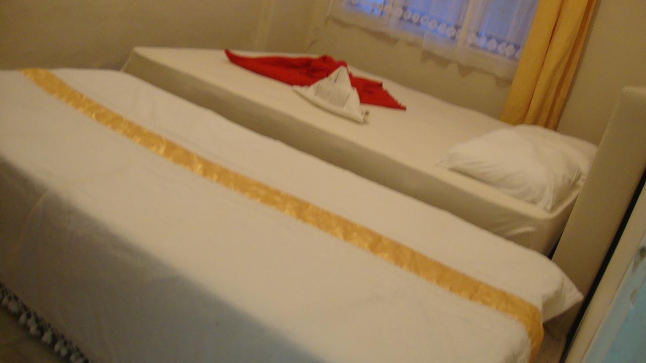 Degerli Motel Seferihisar Exteriör bild